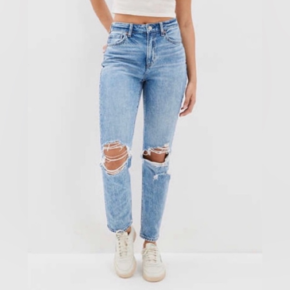 American Eagle distressed mom Jean size 12L